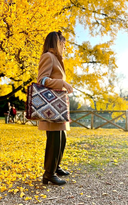Borsa uncinetto Aurora lana con tracolla granny