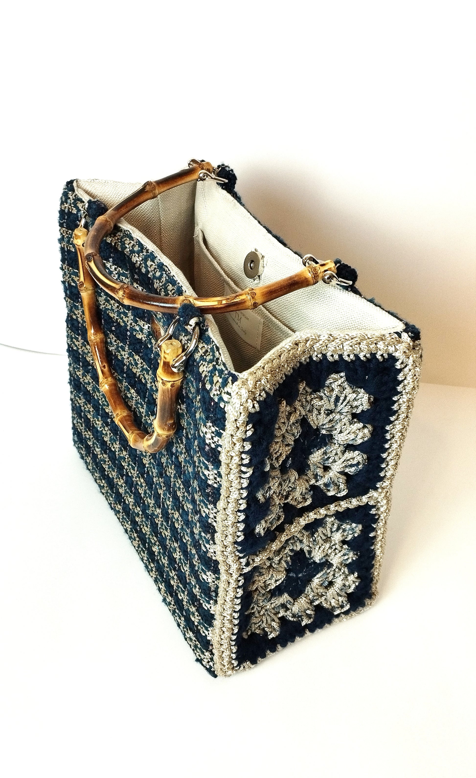 Borsa uncinetto a bauletto Aurora blu