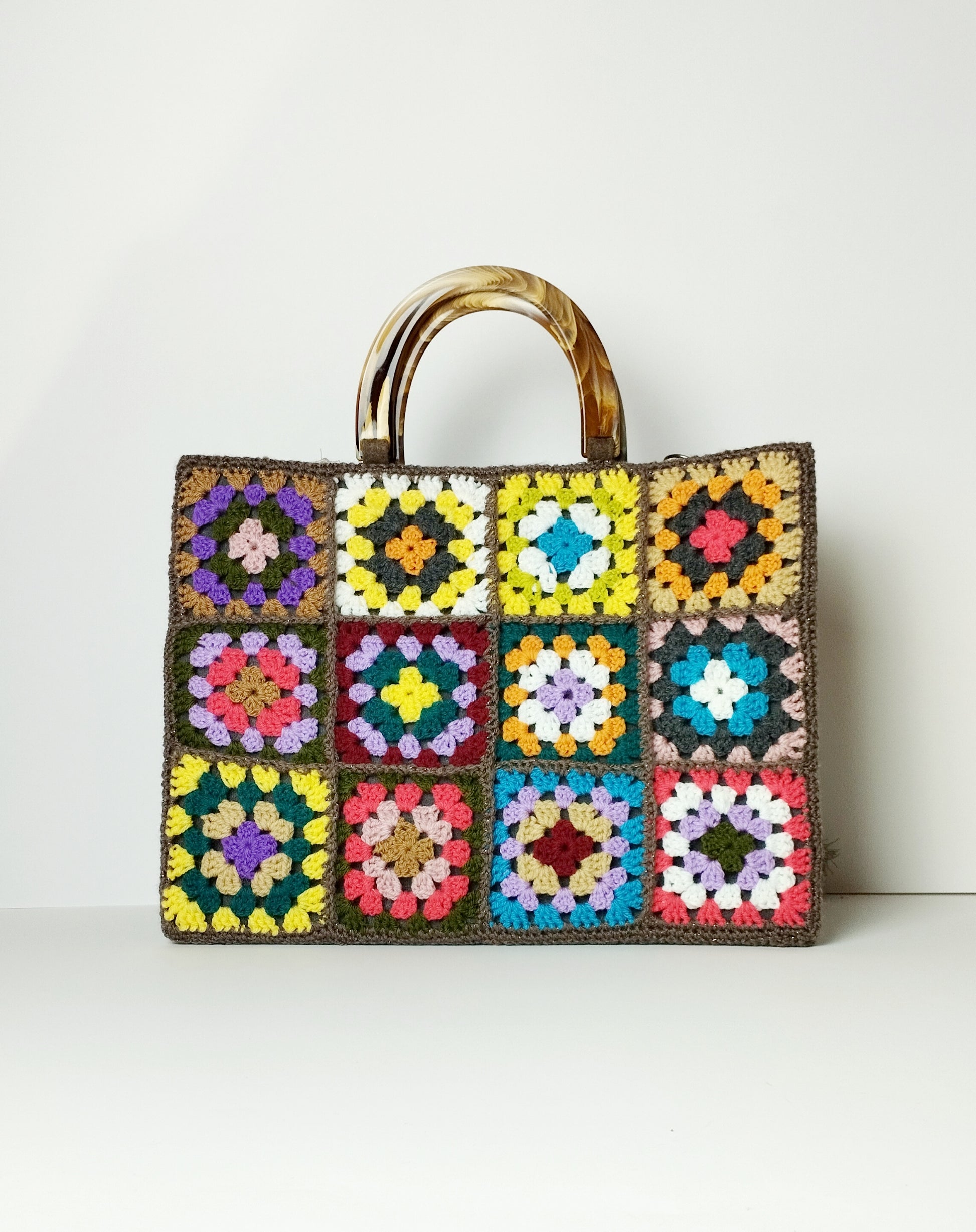Borsa uncinetto granny Aurora Vintage con manici in resina